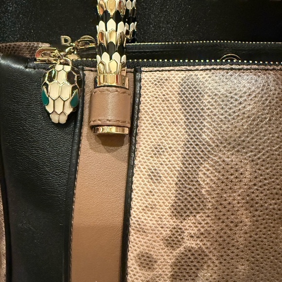 Bvlgari Serpenti Double zip leather and Python purse in great condition - Picture 3 of 13